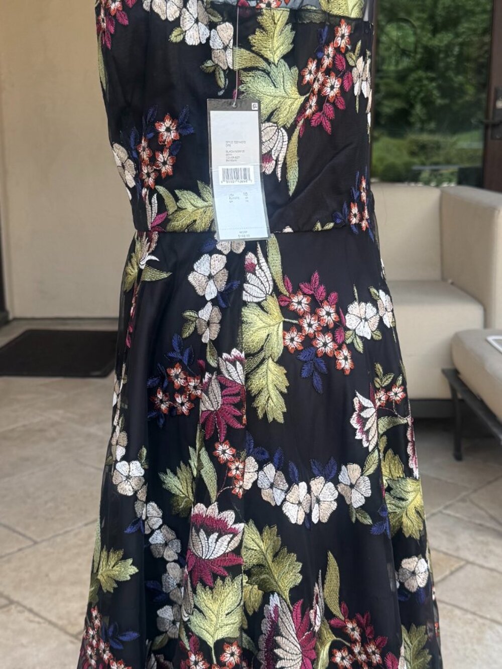 Tahari Arthur Levine Embroidered Fit & Flare dress, size 10 - Picture 6 of 10